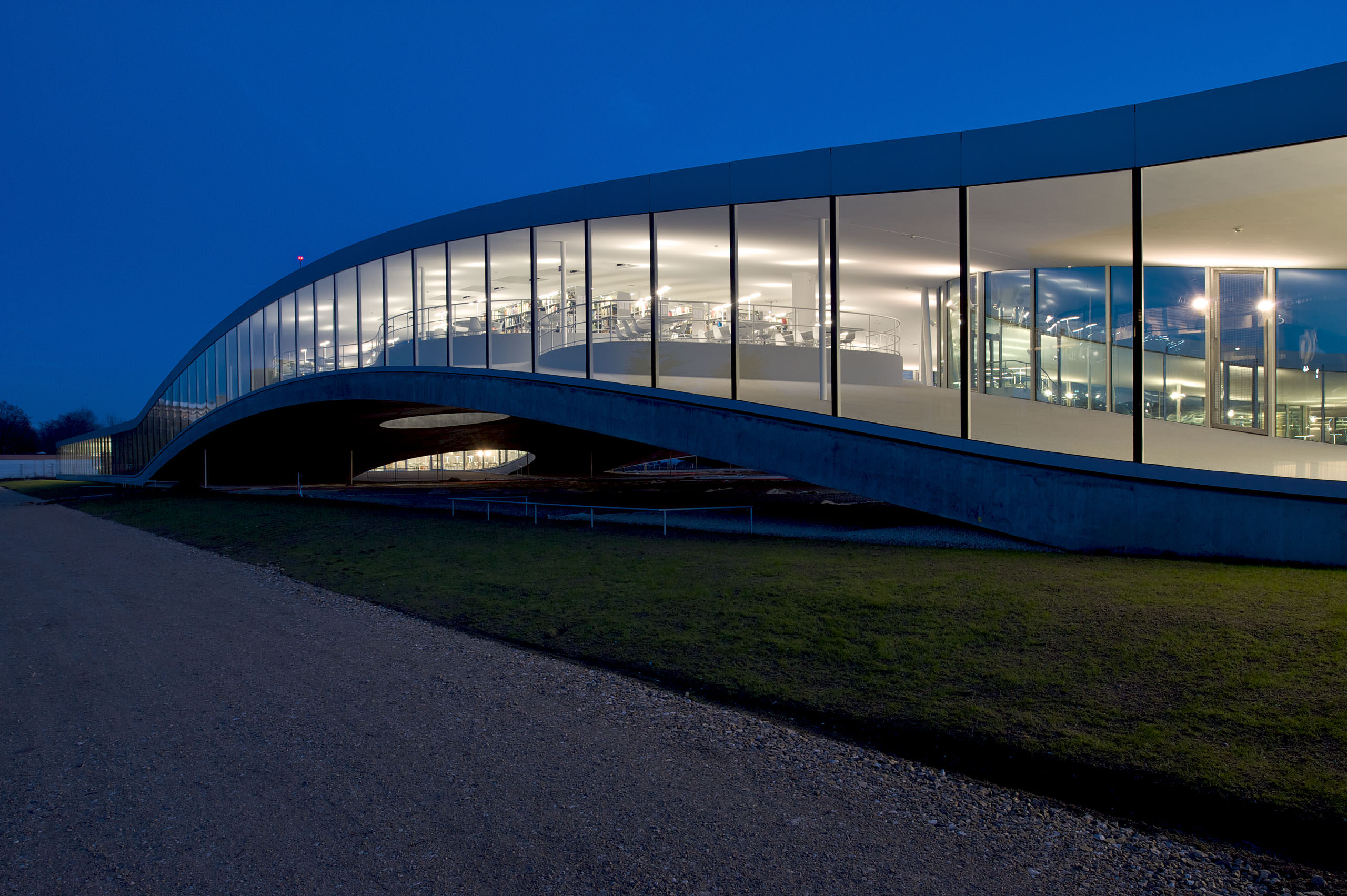 SANAA | EPFL Rolex Learning Center